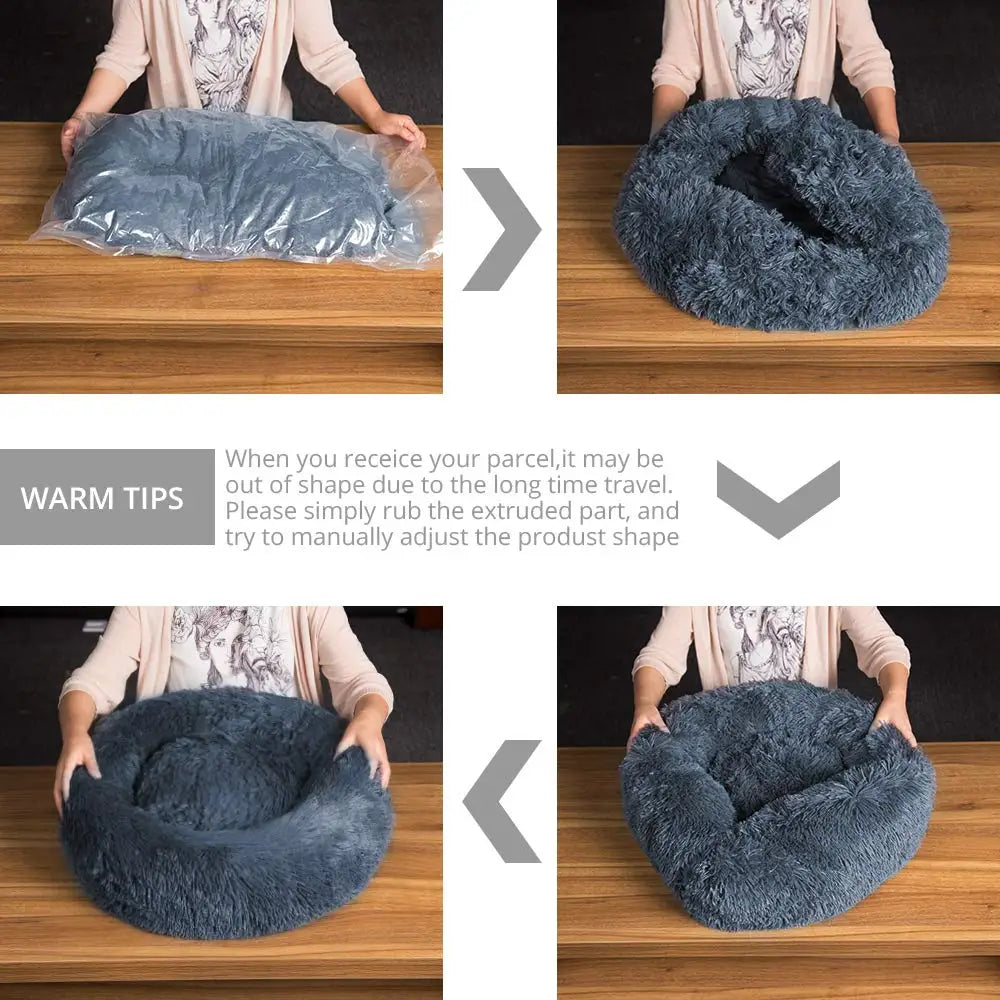Super soft round fabric calming dog bed